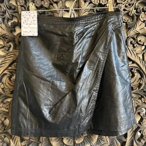 Free People Women's Fake Out Wrap Skirt Black Faux Leather NWT $78 Size 2 Sexy